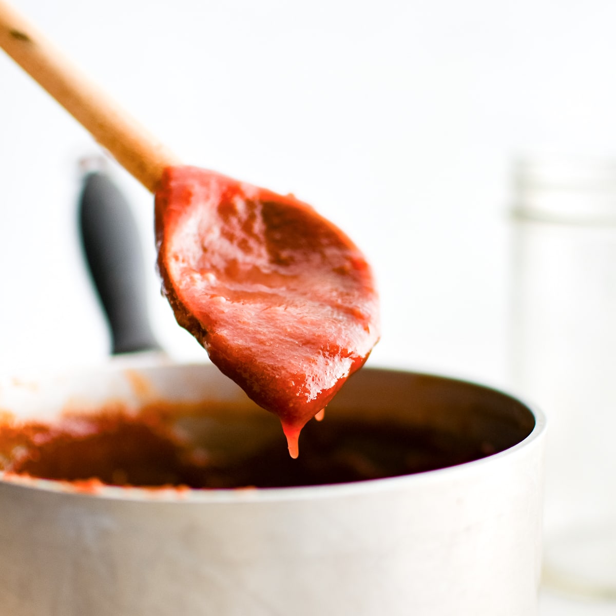 Kansas City Style BBQ Sauce: Easy 5-Minute Recipe for Grilling